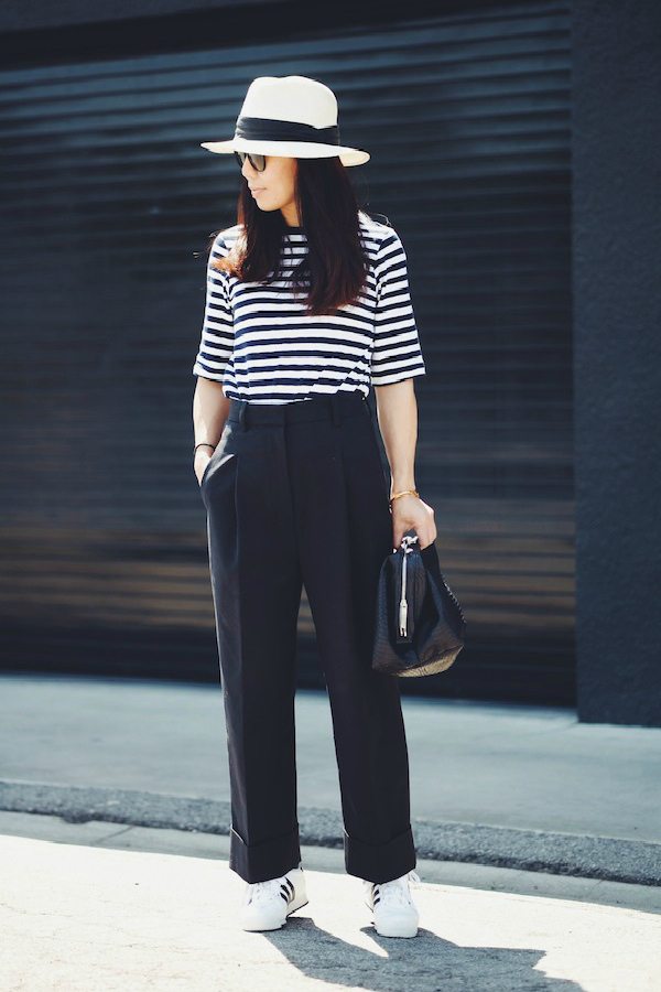 wide leg pants and sneakers outfit