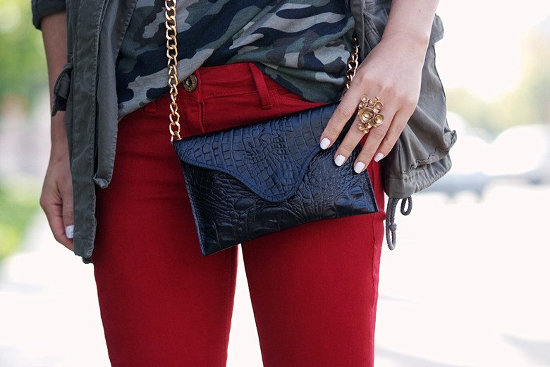 Camo Tee and Red Jeans_1