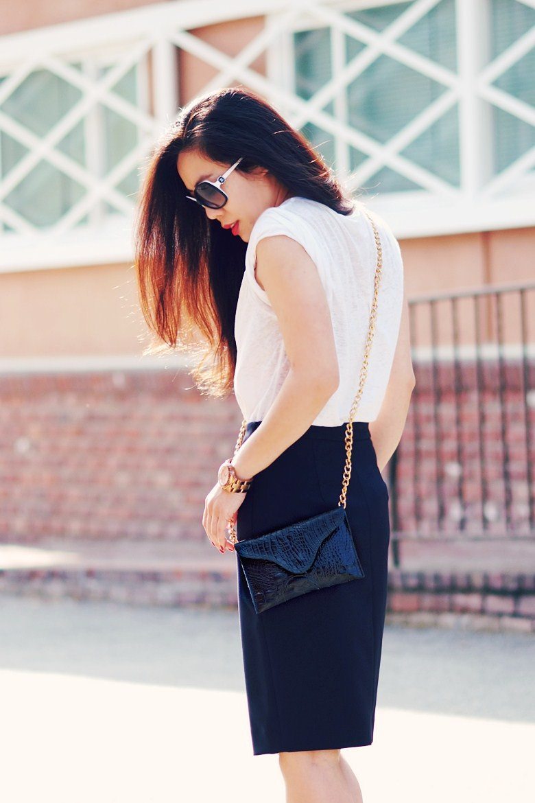 Midi Skirt and Mini Bag_3