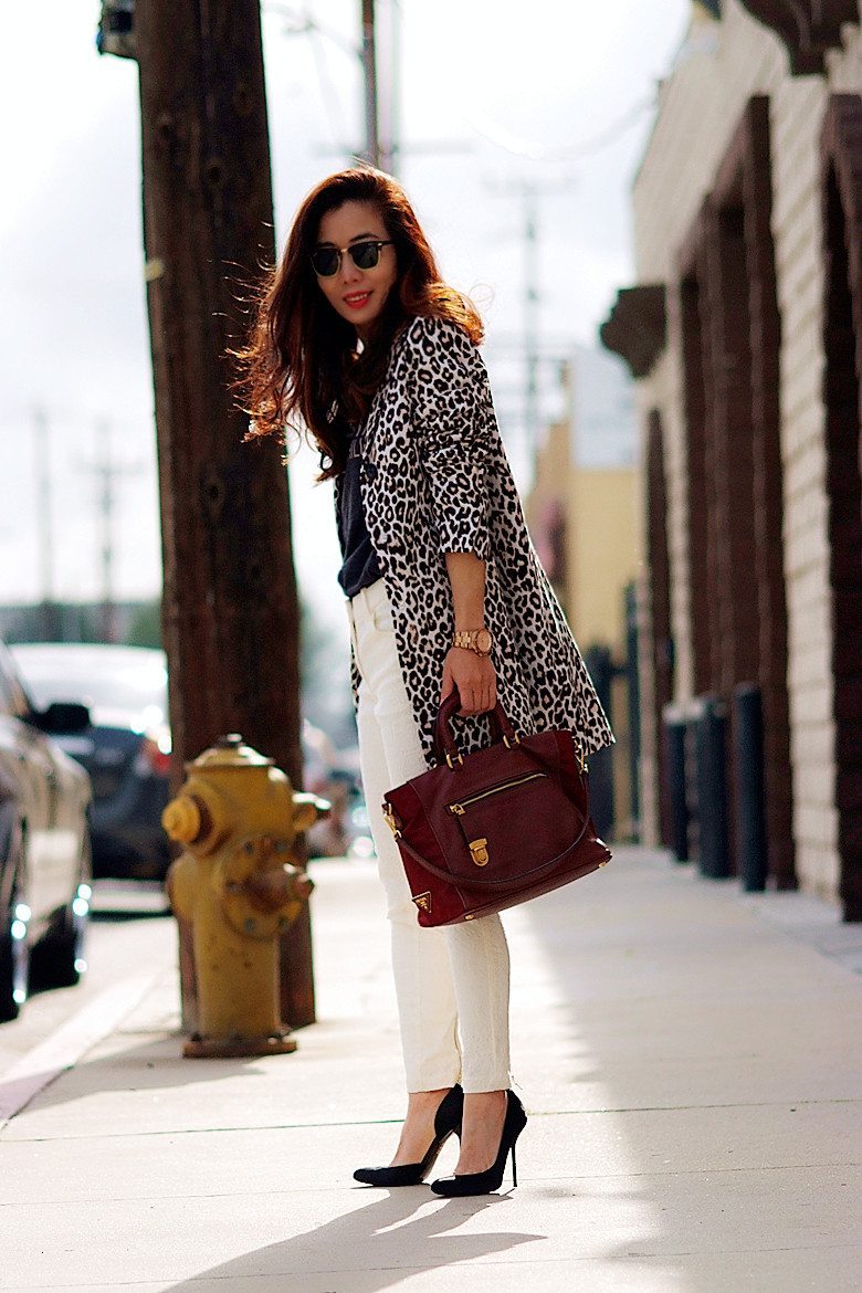 White Jeans and leopard jacket_1