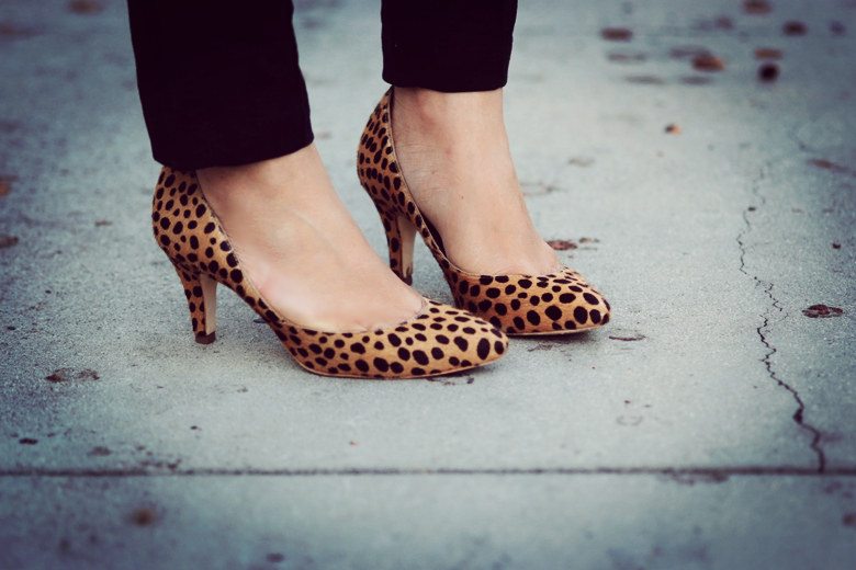 HallieDaily Camel Jacket and Leopard Pumps_2