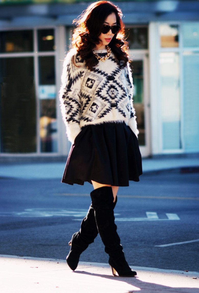 HallieSwanson Mcginn Printed Sweater FrontrowShop Skirt Over the Knees Boots Chanel Bag_3