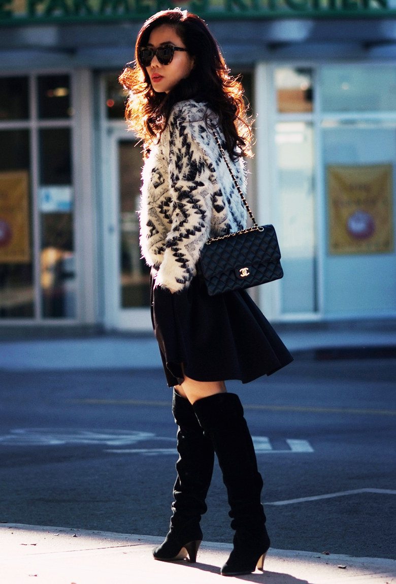HallieSwanson Mcginn Printed Sweater FrontrowShop Skirt Over the Knees Boots Chanel Bag_4