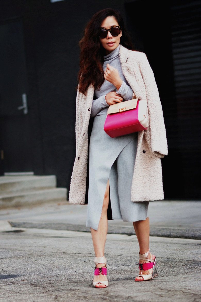 Hallie Swanson Ferragamo Bag and Shoes, HM Coat, Zara Skirt, Gap Top_9