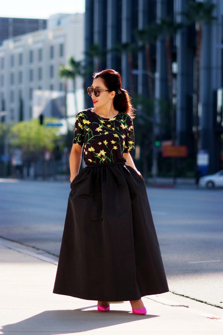 HallieSwanson Red Valentino Maxi Full Skirt, J.Crew Pink Pumps and Floral Printed Tee, YSL cuff_3