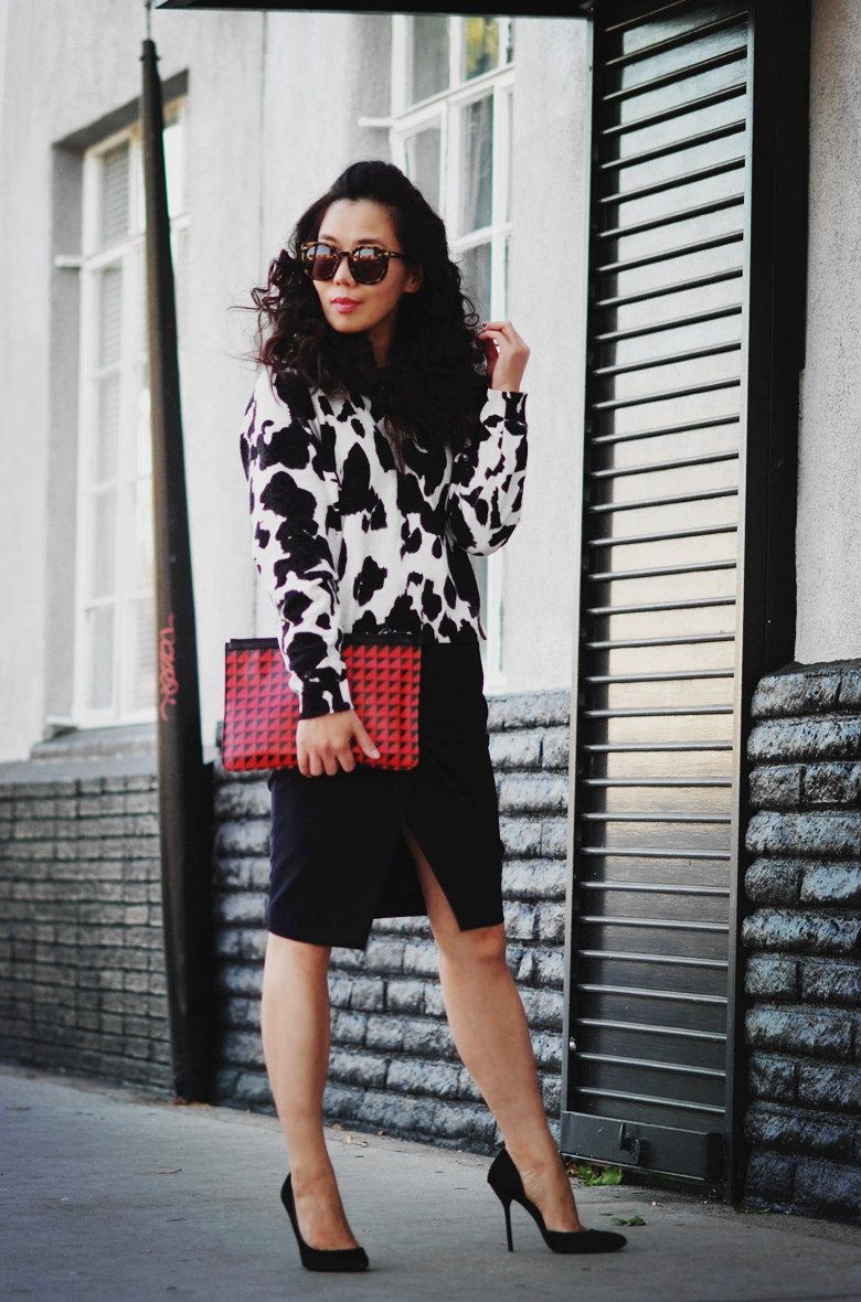 Black and white animal print sweater sale