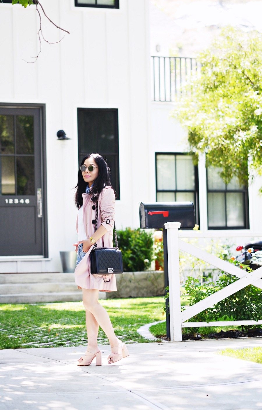 Spring Style, Rose Pink Burberry Trench, Gap Denim Shorts, Zara Bow Sandals, Chanel Bag, via: HallieDaily