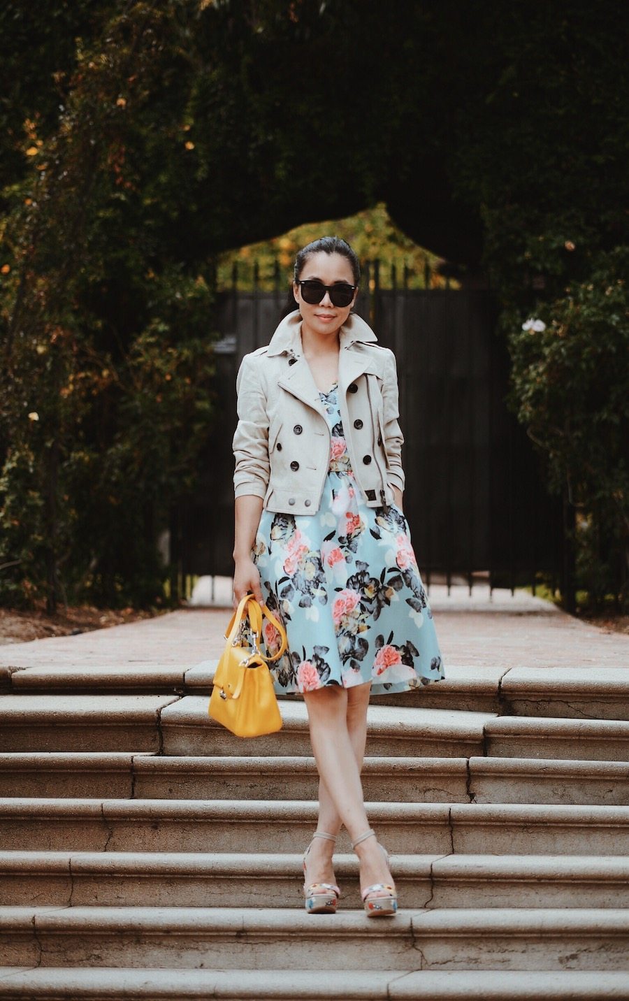 Floral Fit & Flare Dress Bag, Cropped Trench, CH Baret bag, Tabithasimmons Shoes, Via: HallieDaily