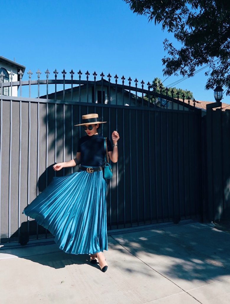 Weekend Style, Blue Pleated Skirt, Parisian Chic, Via: HallieDaily