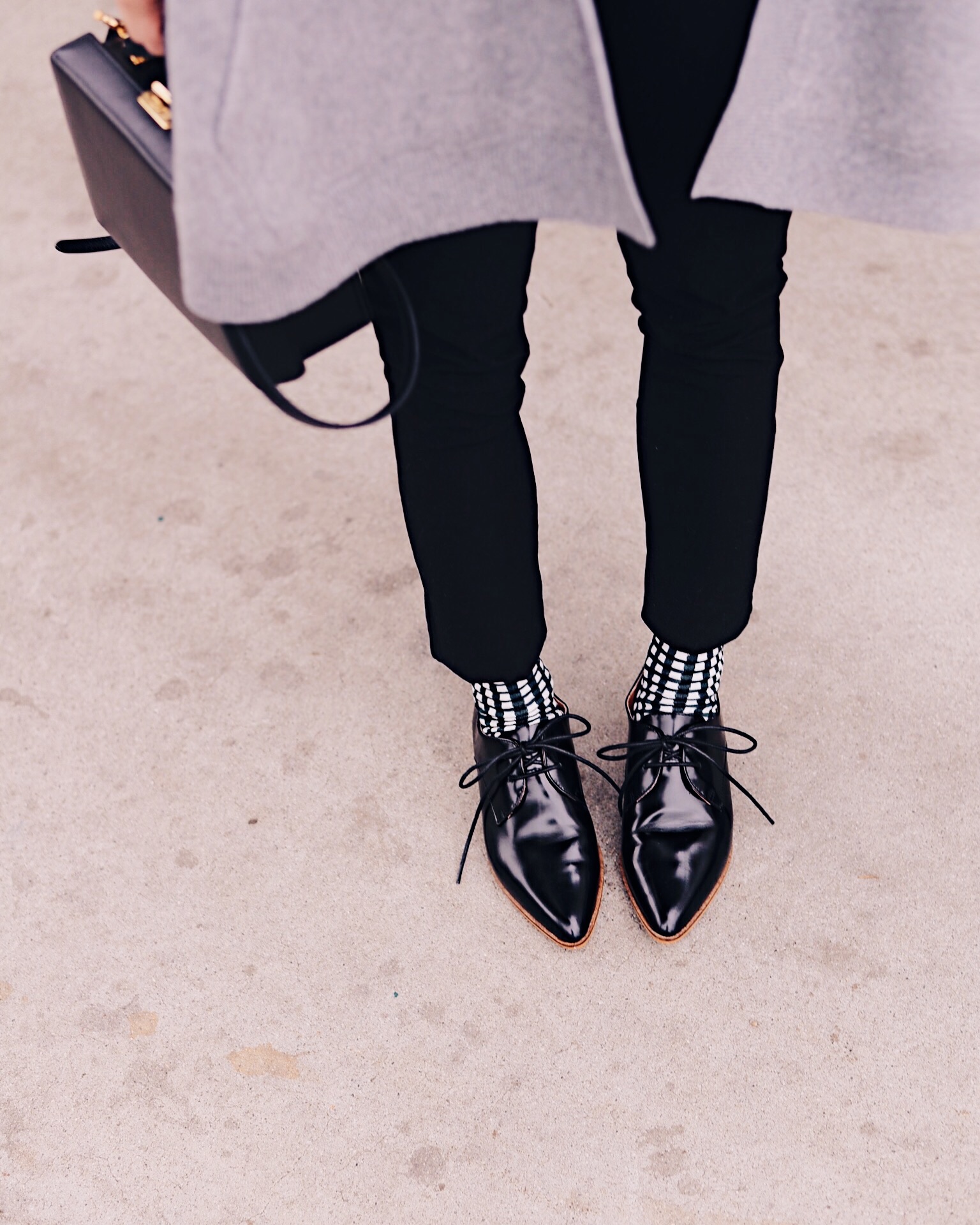 pointed toe oxfords