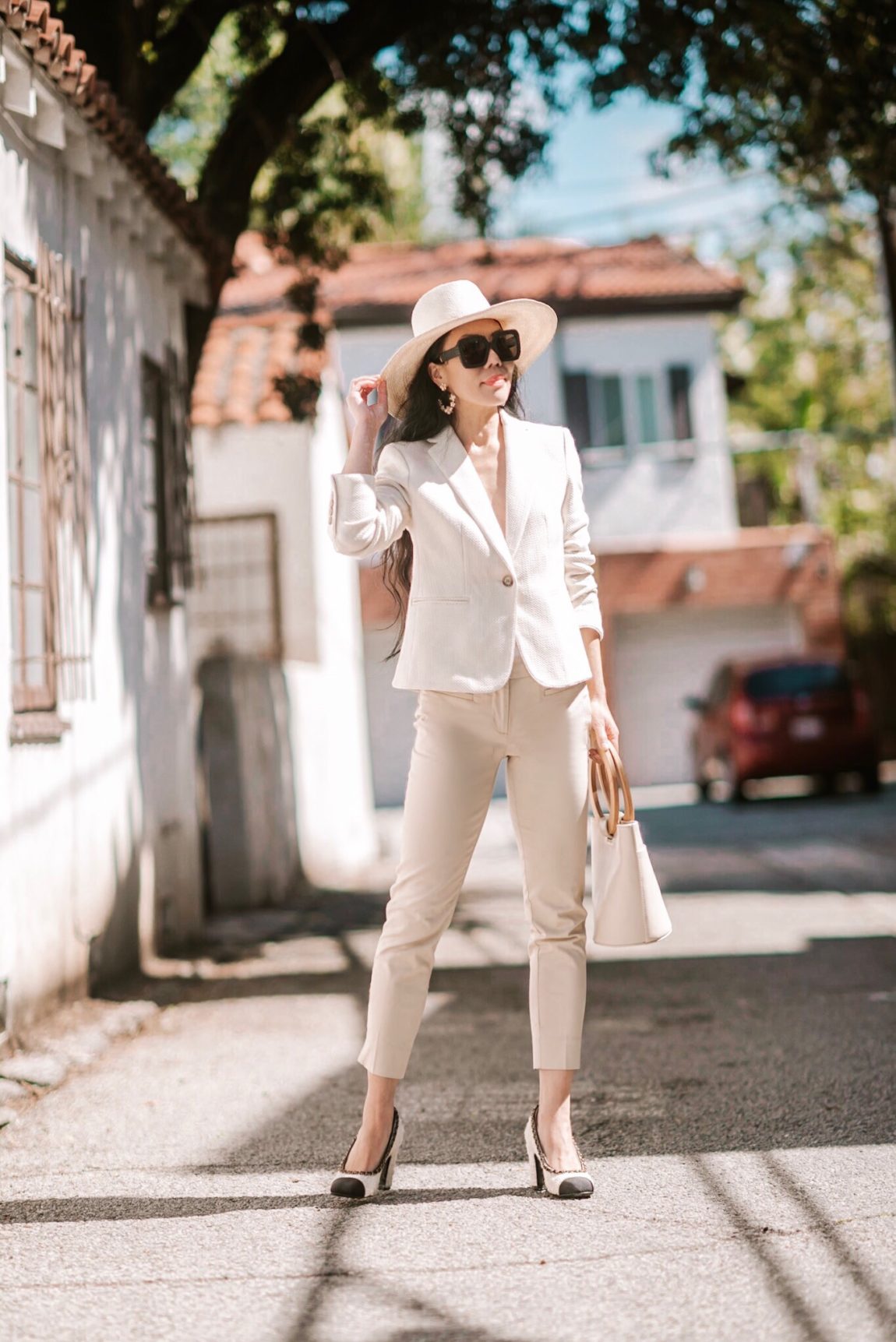 GIVEAWAY: $1000 Gift Card to Shop in Ann Taylor! – HallieDaily