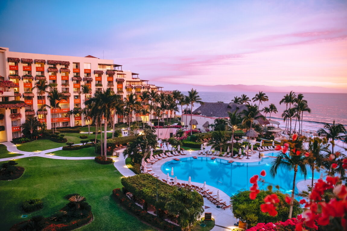 2022 EASTER BREAK IN PUERTO VALLARTA