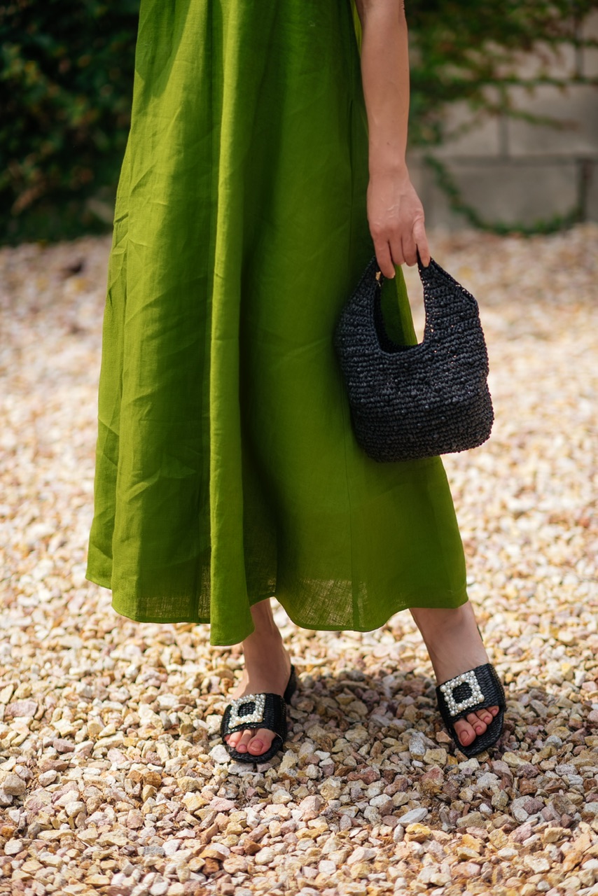 Green Linen Dress & Under $50 Bag & Sandals Finds