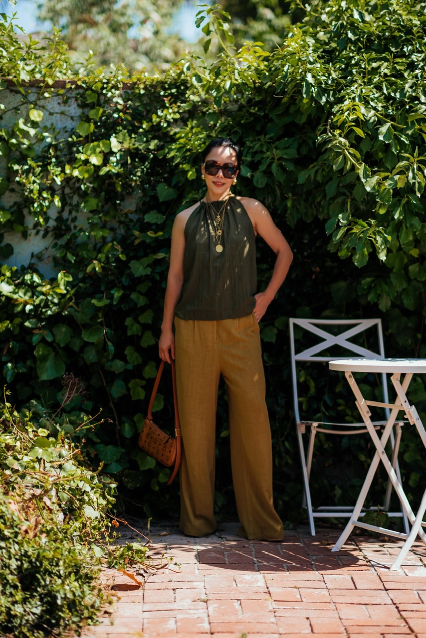 Petite Halter Top & Linen Pants