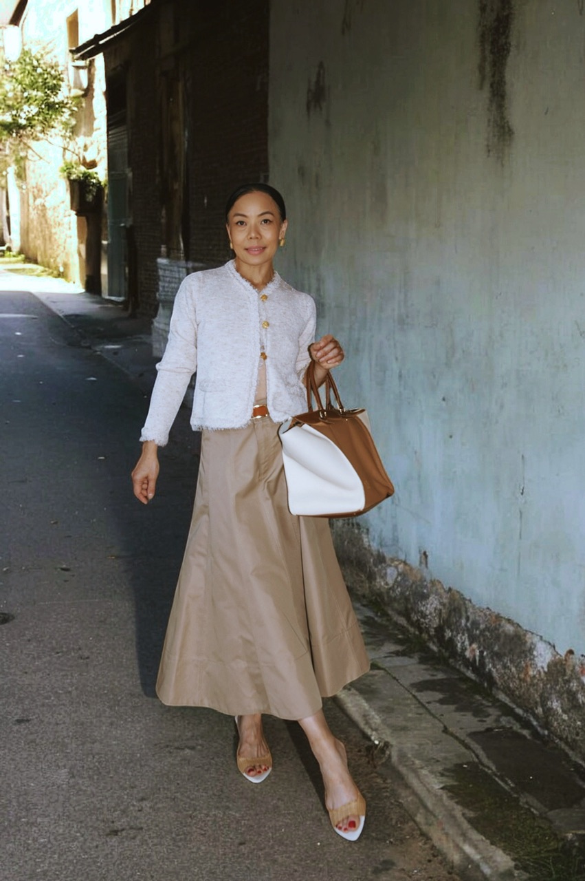 Fall Outfit In Light Weight Knit Jacket & Cotton Skirt